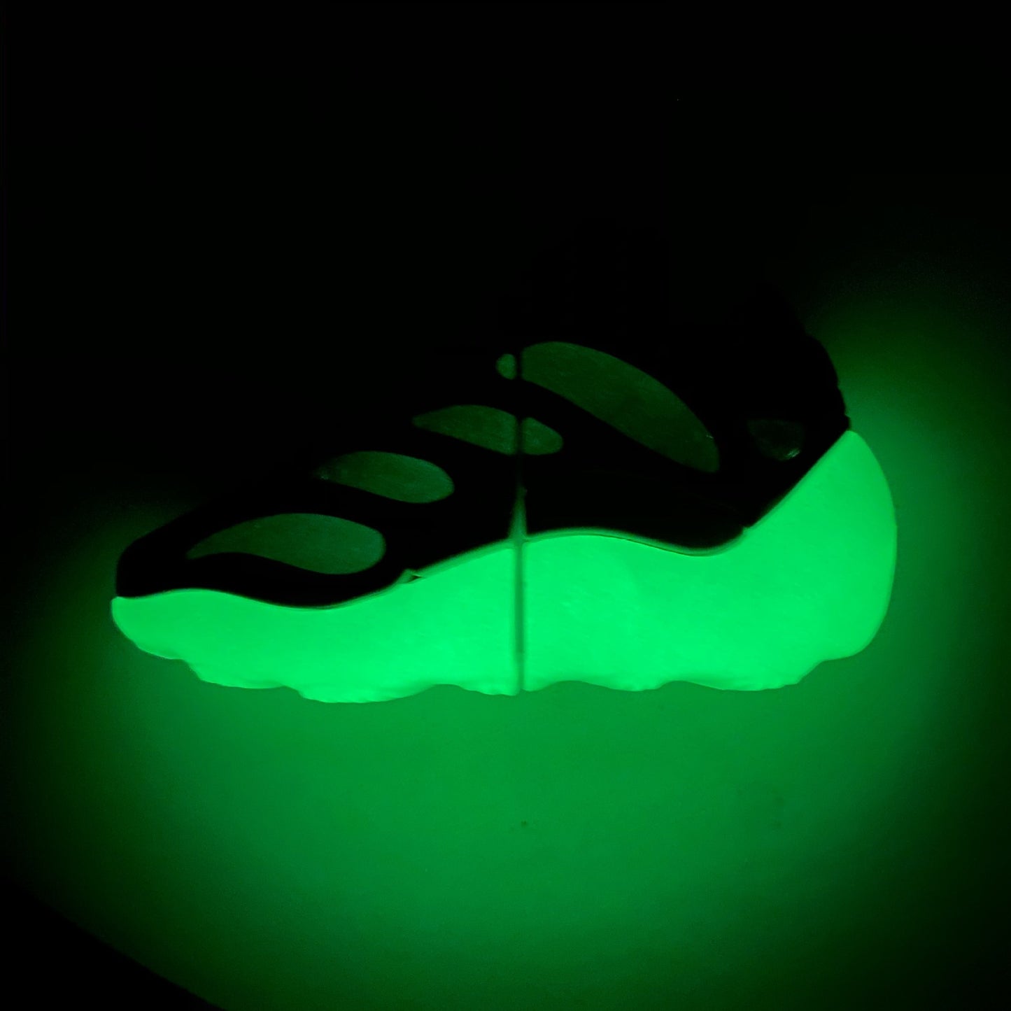 Shoe shape earphone cover