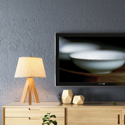 Modern and simple three-pronged table lamp