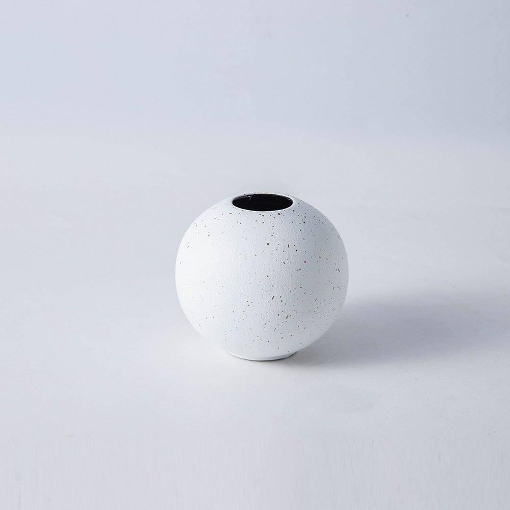 Simple Black And White Round Ceramic Vase Light Luxury Decoration