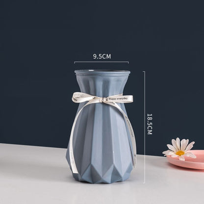 Frosted Glass Vase With Dried Flowers Indoor Table Setting