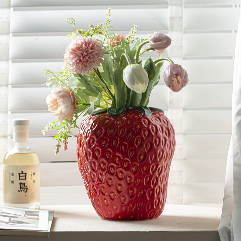 Good-looking Light Luxury Decoration Living Room Flower Arrangement Modern Strawberry Vase Ceramic