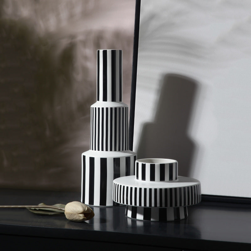 Minimalist Black And White Geometry Striped Ceramic Vase Decoration