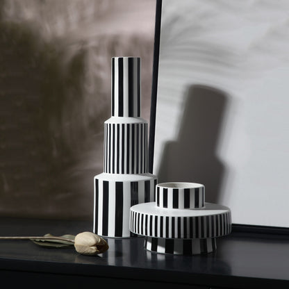 Minimalist Black And White Geometry Striped Ceramic Vase Decoration