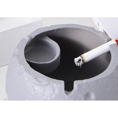 Astronaut Ashtray Creative With Lid Anti-flying Smoke Personality Trend