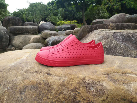 Smiling miller hole shoes