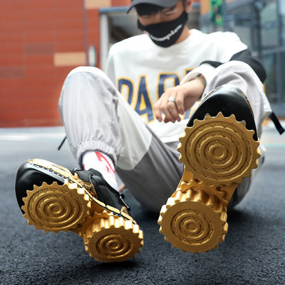 New Electrifying gold n black Retro sporty Shoes for men