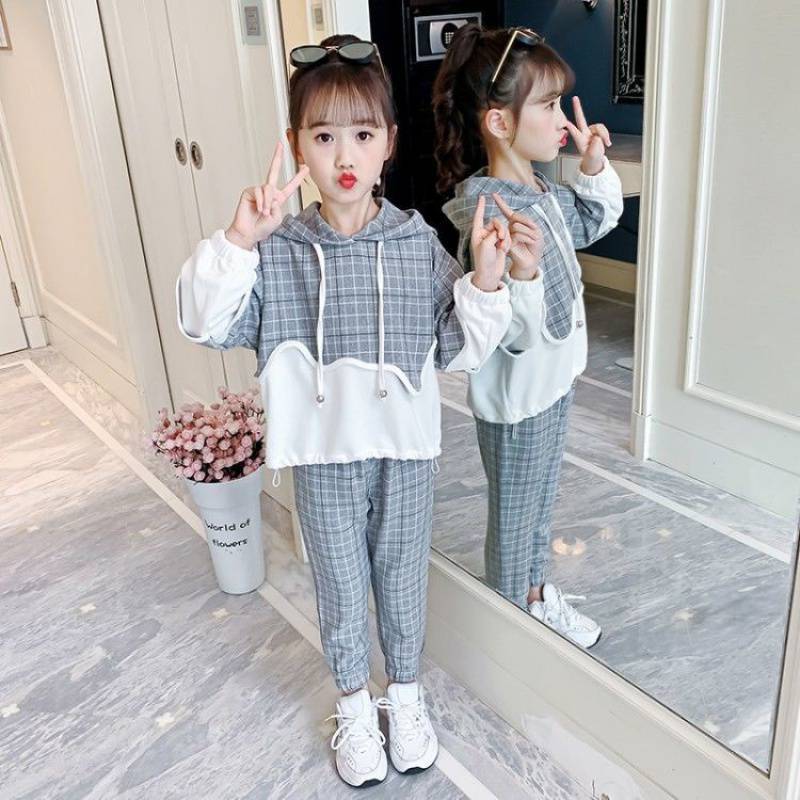 Fashionable Children's Plaid Sports And Leisure Suit