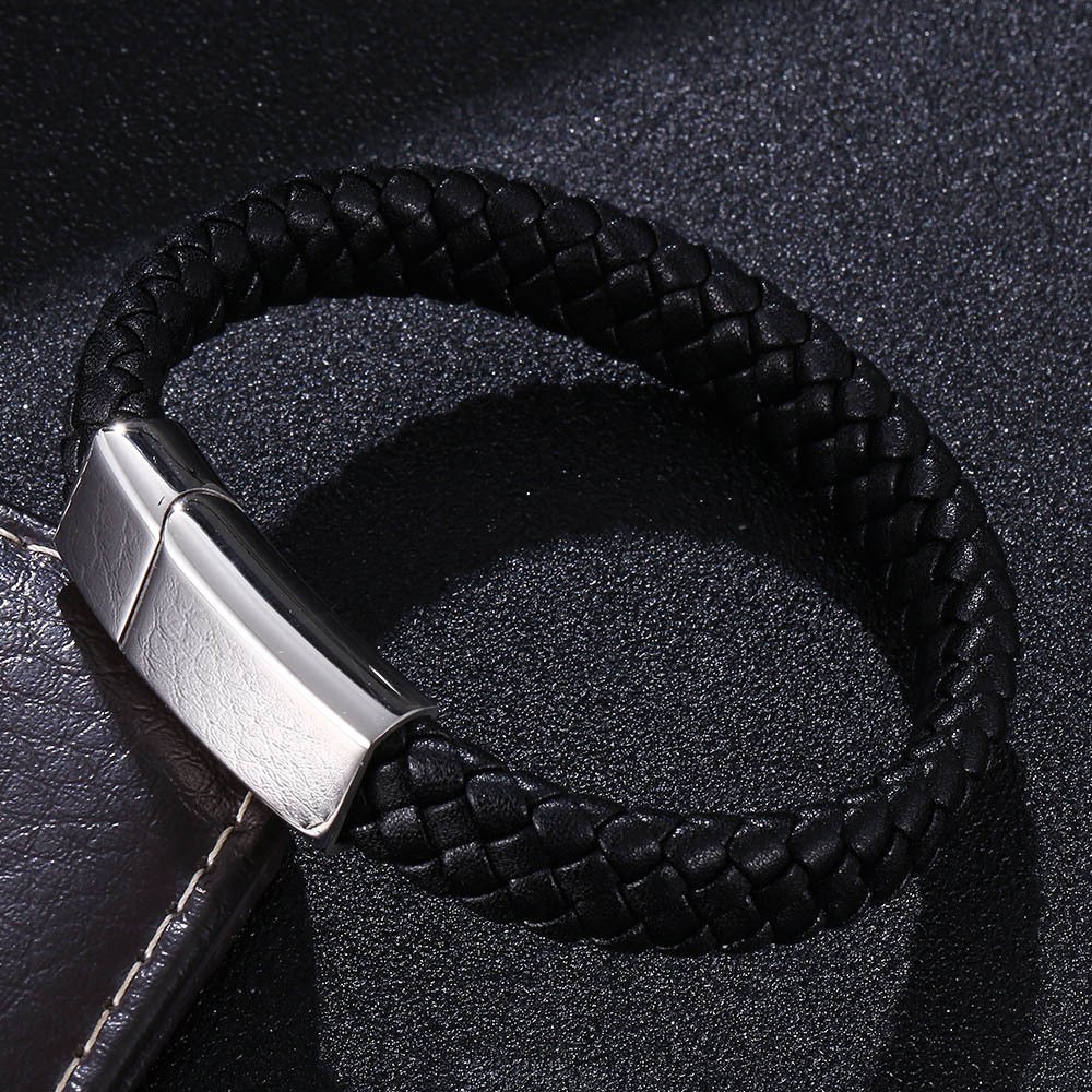 Men's And Women's Simple Casual Engraved Leather Bracelet