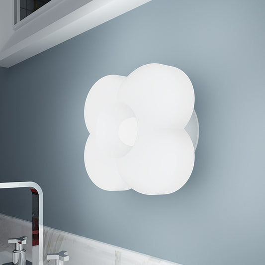 Newborn Baby Feeding Induction Lamp In Children's Confinement Bedroom