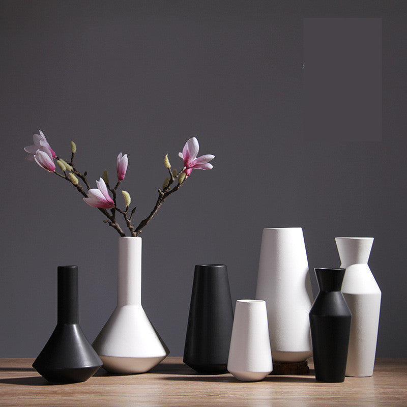 Simple Living Room Home Decoration Creative Black And White Ceramic Vase