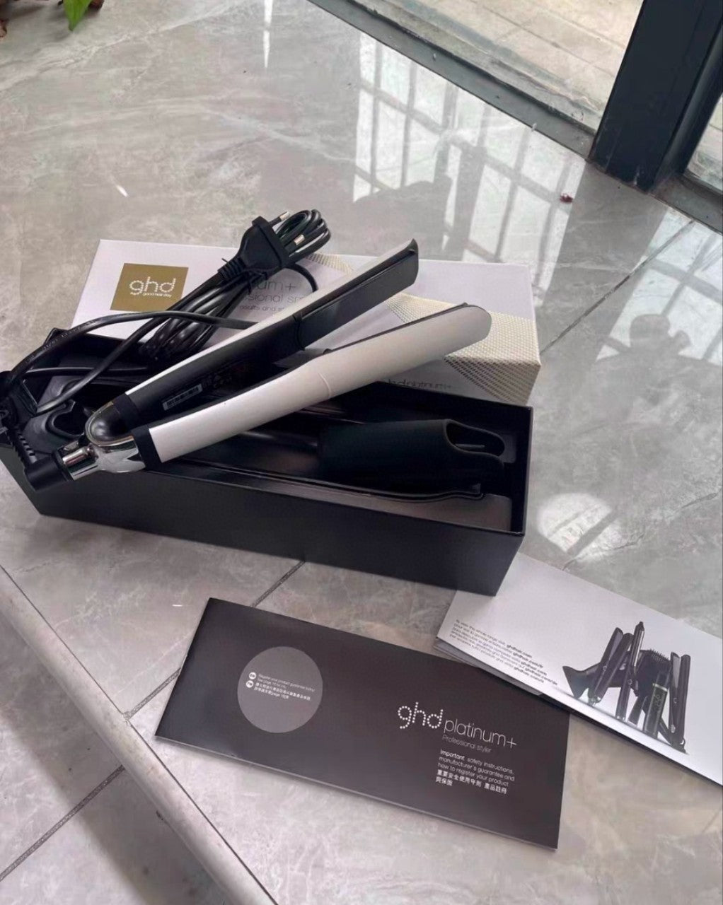 Black And White Platinum Dry Roll Straight Three-in-one Wired Hair Straightener