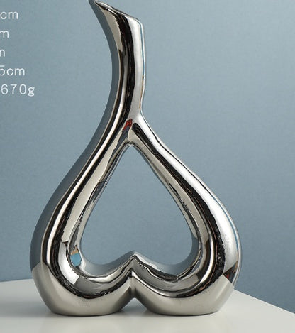 Nordic Style Heart Hollow Out Electroplated Ceramic Vase Decoration