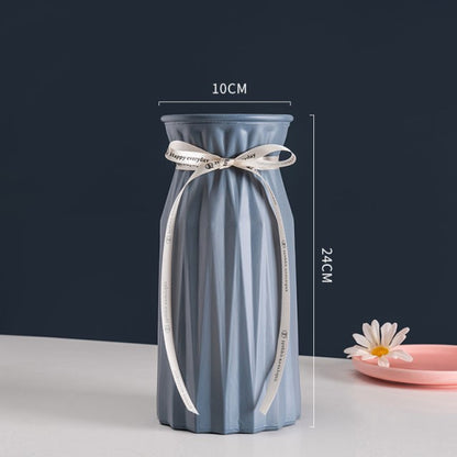 Frosted Glass Vase With Dried Flowers Indoor Table Setting