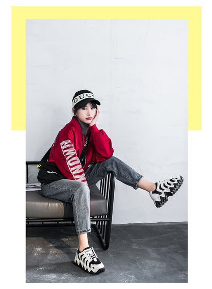 Urban teen Red retro design on white no tying sports shoe