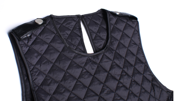 Sleeveless plus size long dress with temperament