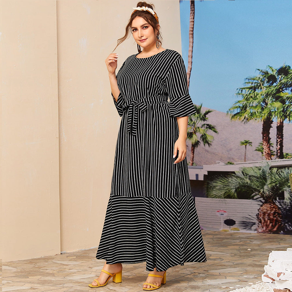 Plus size round neck striped dress
