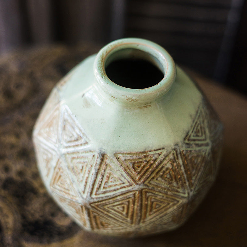 Multi-surface Pattern A Narrow Mouthed Bottle Vintage Ceramic Pot Vase