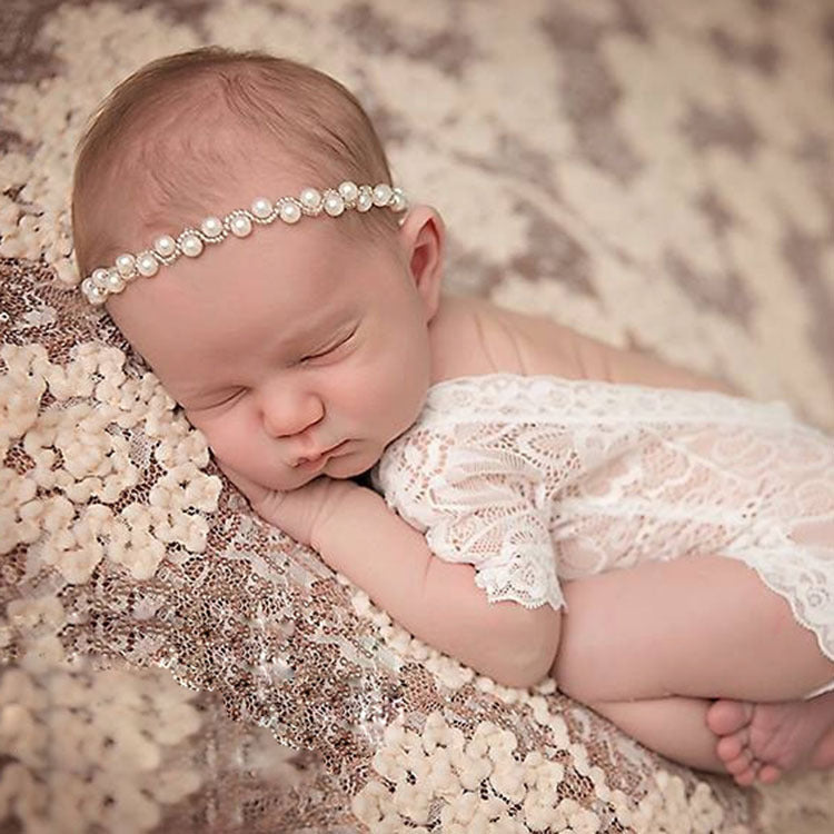 Children's headband with pearls and flowers