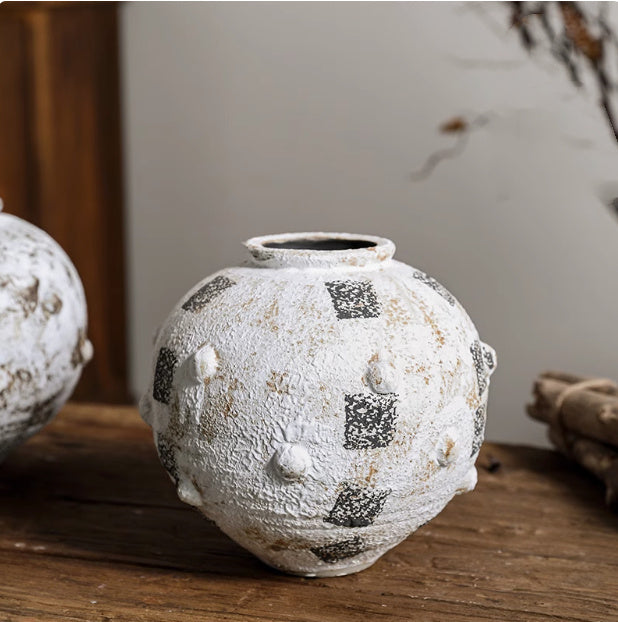 Vintage Ceramic Vase, Mid-ancient And Lonely Style Creative Distressed Ornaments