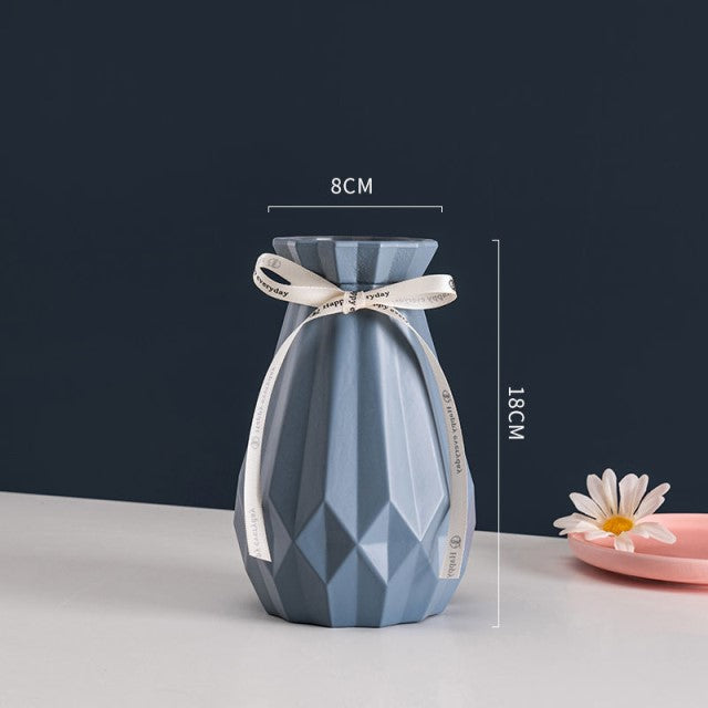 Frosted Glass Vase With Dried Flowers Indoor Table Setting