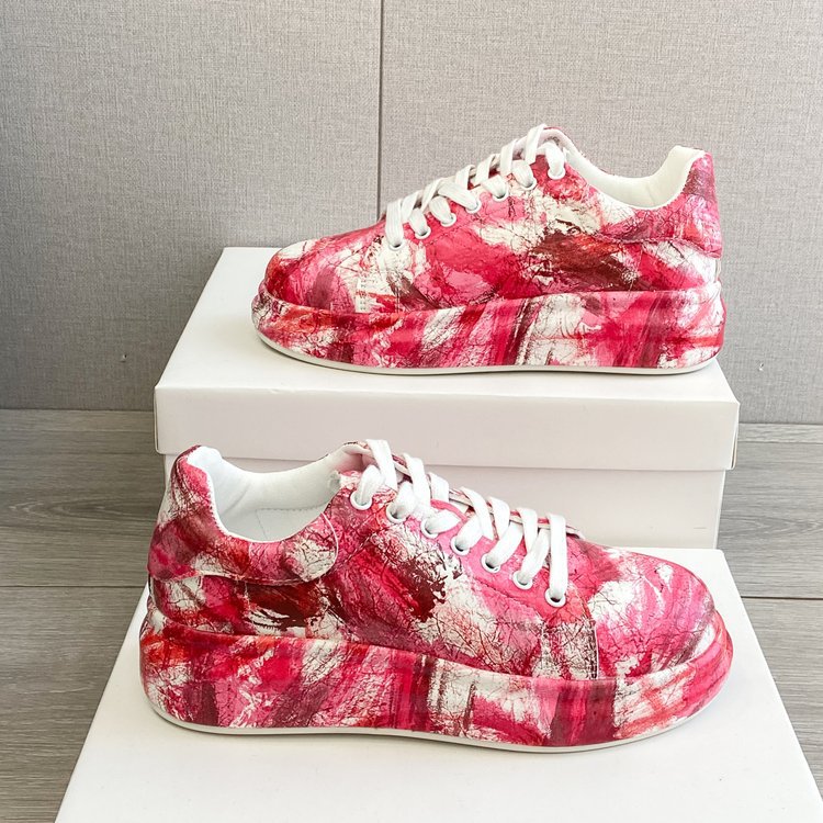 RED Graffiti Sneakers Plus Size Casual Sneakers