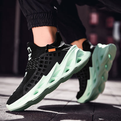 Men's plus size sports shoes