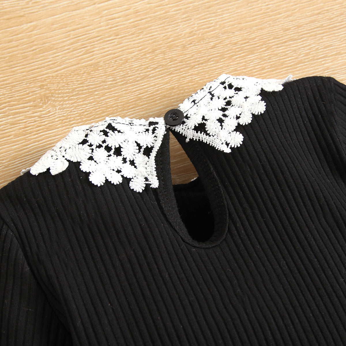 Long Sleeve Knit Lace Collar Top