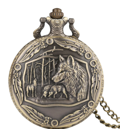 Retro Clamshell Three-dimensional Relief Wolf Head