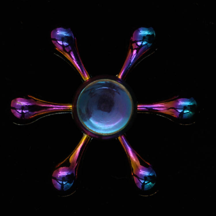 Electroplating colorful fingertip spinning top