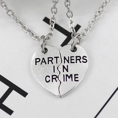 2pcs/set Splicing Necklace Necklace Heartbroken Pendant Necklace Men And Women Best Friends BFF Friendship Birthday Jewelry Gift