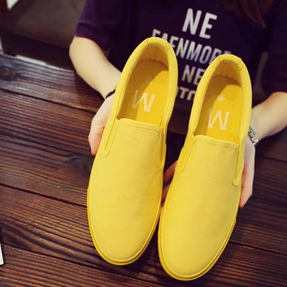 FUQIAO New Canvas Driving Shoes Men Green Black Yellow White Vulcanized Lazy Canvas Shoes Mens Designer Sneakers Fashion Men