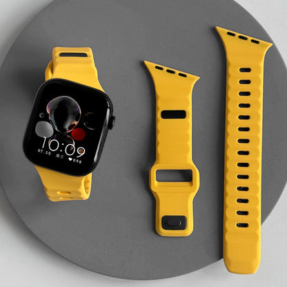 Silicone Sport Band for Apple Watch Ultra 3/2 49mm 42 44 38 40 41mm Two Tone Adjustable Strap for Iwatch S11 10 9 8 7 6 SE3 Belt