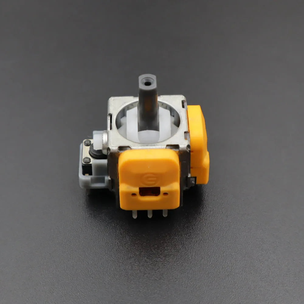 1 PCS 3D Joystick, Suitable for PS4, PS5, XBOX ONE, and SWITCH PRO Models. It Is Highly Flexible in Operation and Easy to Use.