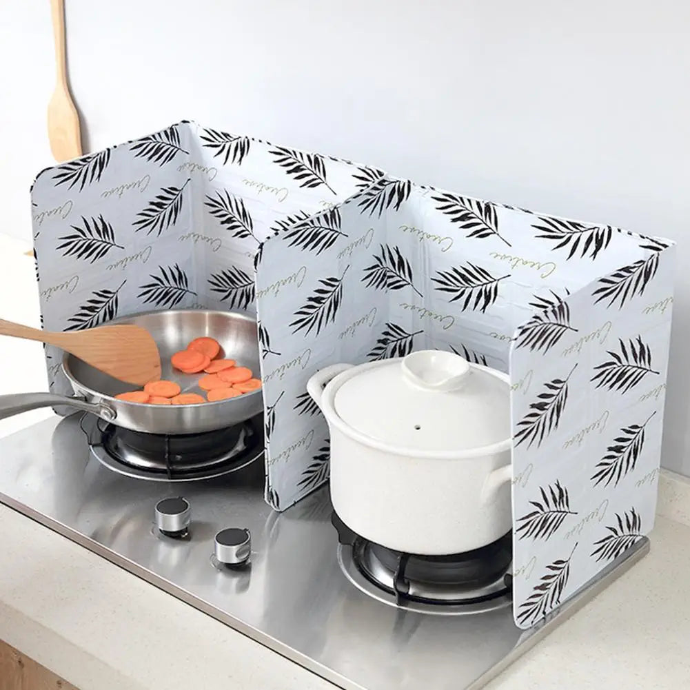 Kitchen Gas Stove Baffle Non Stick Aluminum Foil Splash Guard Adjustable Design Easy To Clean Protects Walls and Counters