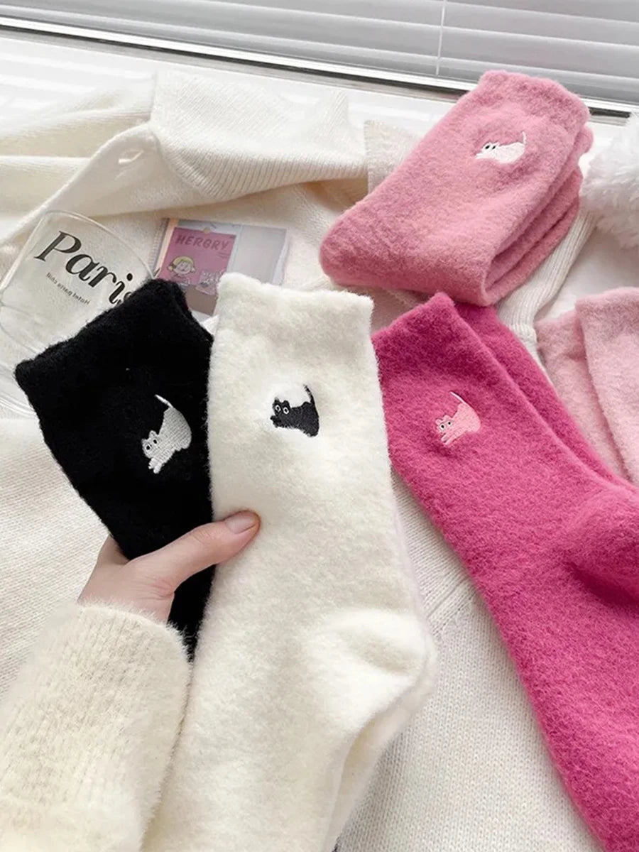 5pairs Soft Bowknot Love Embroidered Socks, Mid-Crew Knit Socks for Women, Cozy Fluffy Socks for Spring Fall Winter