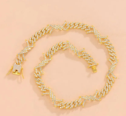 Interlocked Paved Curb Chain Choker Hip Hop Elegant European Style Women Dating Daily Sparkling Neck Accessories
