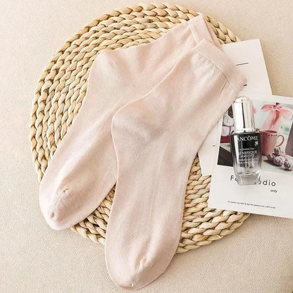 Women's Mulberry Silk Socks Thin Anti-odor Breathable Sweat-absorbent Ankle Socks / 80% Mulberry Silk+17% Nylon+3% Spandex