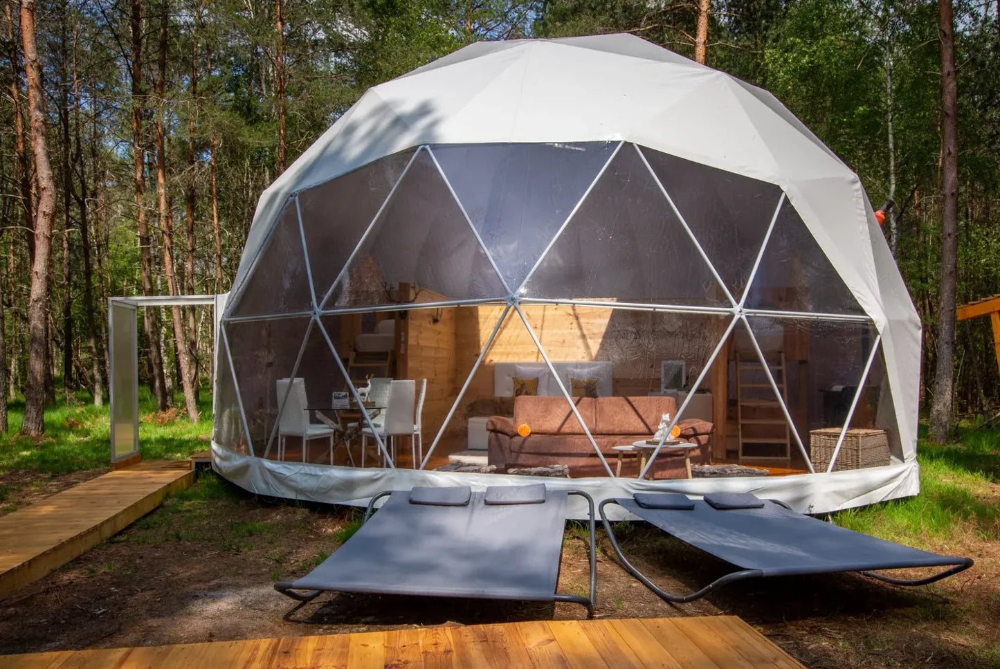 Luxury Geodesic Dome Glamping Tent, Waterproof Outdoor Round Shelter with Private Bathroom for Resort Holiday Accommodation