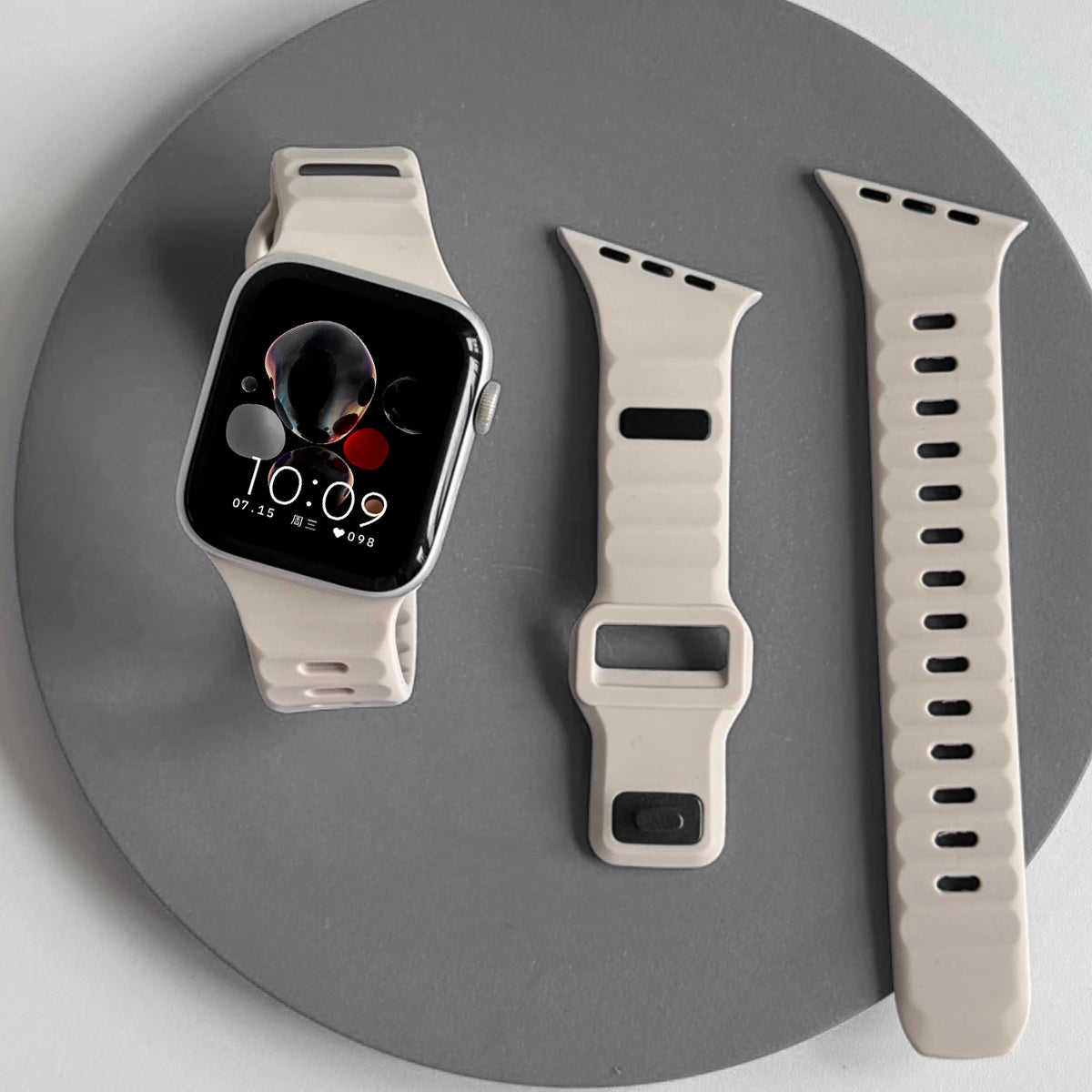 Silicone Sport Band for Apple Watch Ultra 3/2 49mm 42 44 38 40 41mm Two Tone Adjustable Strap for Iwatch S11 10 9 8 7 6 SE3 Belt