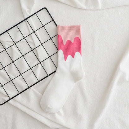 New Women Socks Cute Love With Heart Print Sock Cotton Harajuku Vintage Happy Female Dots Heart Kawaii Sox White Pink Crew Sock