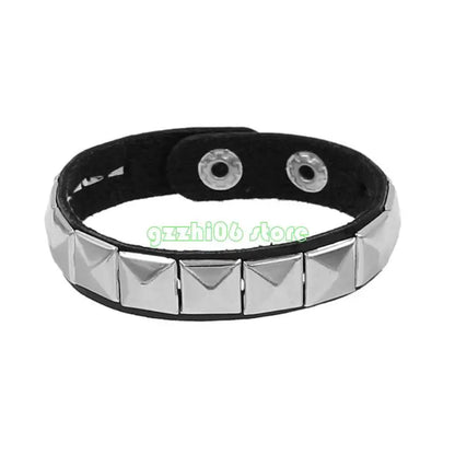 T5UF Stylish Punk Rock Bracelet Square Rivets Punk Wristband Trendy Gothic Jewelry Suitable for Individuality and Comfort