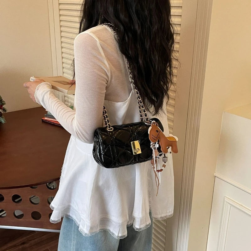 Women 2026 New Fashion Package Simple Daily Commuting Foreign Style Rhombus Chain Versatile One Shoulder Pack Messenger Bag