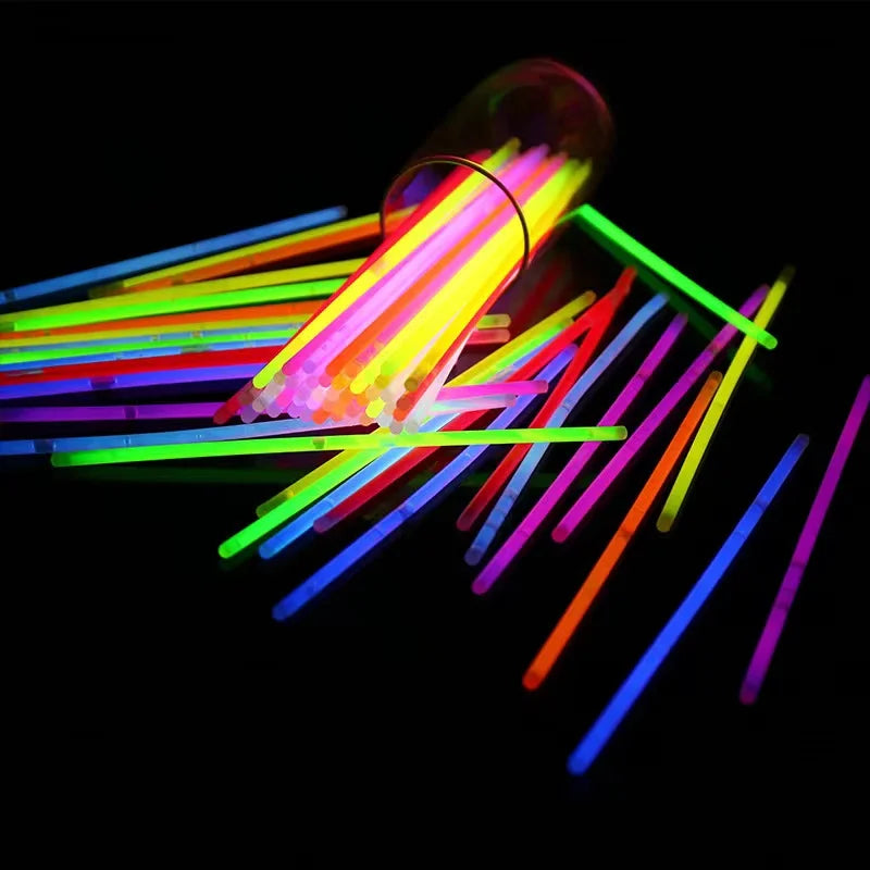 100PCS Party Glow Sticks Glow in the Dark Light Up Sticks Party Favors Glow Decorations Glow Necklaces Bracelets with Connectors