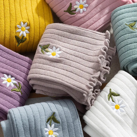 New 2025 Autumn Women Socks Floral Embroidery Japanese Kawaii Cute Socks Korean Style Solid Color Harajuku Vintage Crew Socks