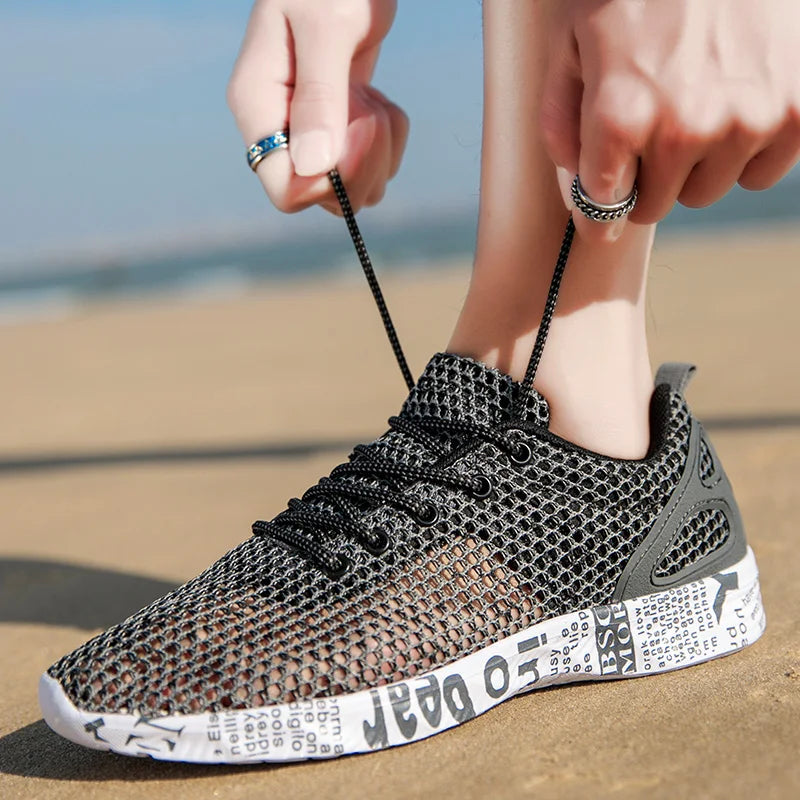 Men's Comfortable Lightweight Sports Shoes Breathable Hiking Beach Quick-drying Non-slip Casual Outdoor Wading Sports Shoes