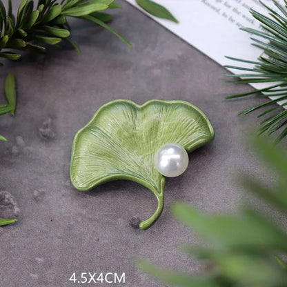 Creative Handmade Exquisite Green Plant Brooch Corsage Woman Retro Pearl Brooches Coat Accessories Jewelry