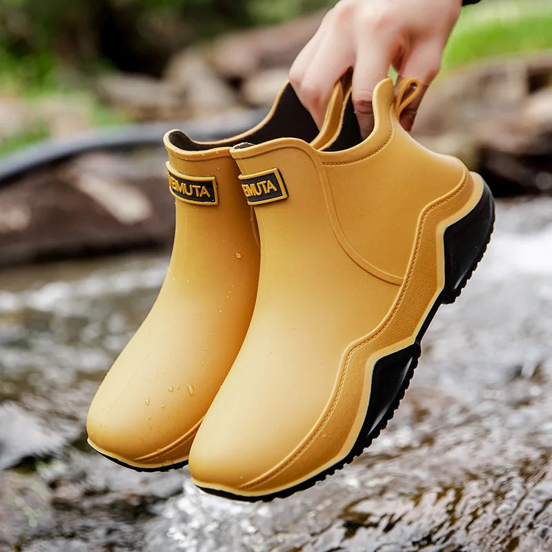 2026 new Low-cylinder Rain Shoes for Men and Women: Outdoor Fishing Waterproof Shoes, Stylish Style for Outdoor Wear, Rain Boots