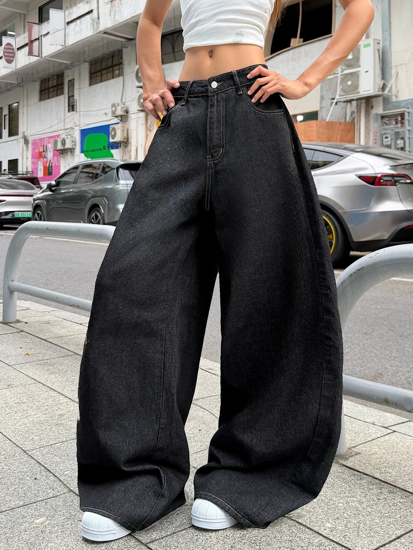 American Retro Tiger Flower Embroidered Black Loose Wide-Leg Jeans For Women, Street Hip-Hop Fashionable And Versatile Trousers