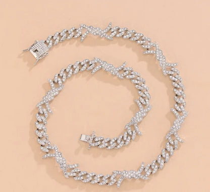 Interlocked Paved Curb Chain Choker Hip Hop Elegant European Style Women Dating Daily Sparkling Neck Accessories