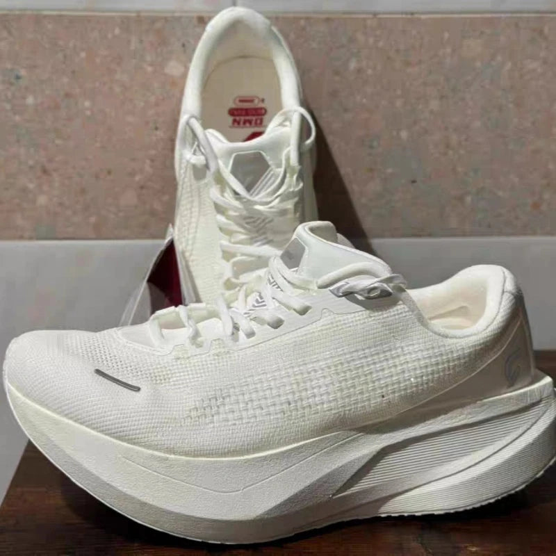 Hot Sale Running Trainers for Couples Mesh Breathable Unisex Walking Jogging Shoes Comfortable Men Women Outdoor Sports Shoes